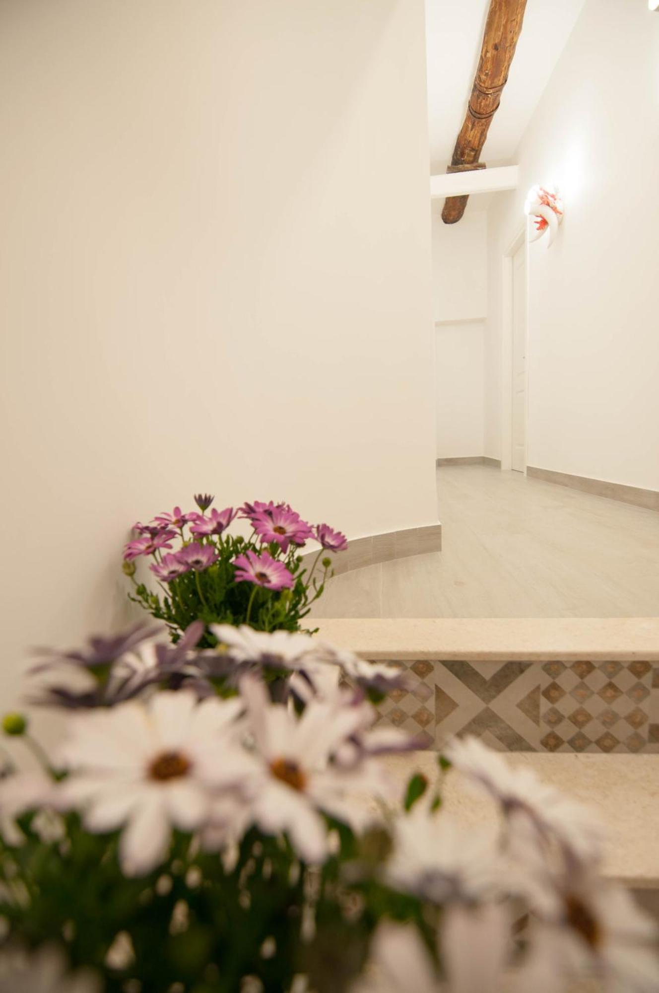 Relais Bijoux Napoli Hotel ภายนอก รูปภาพ