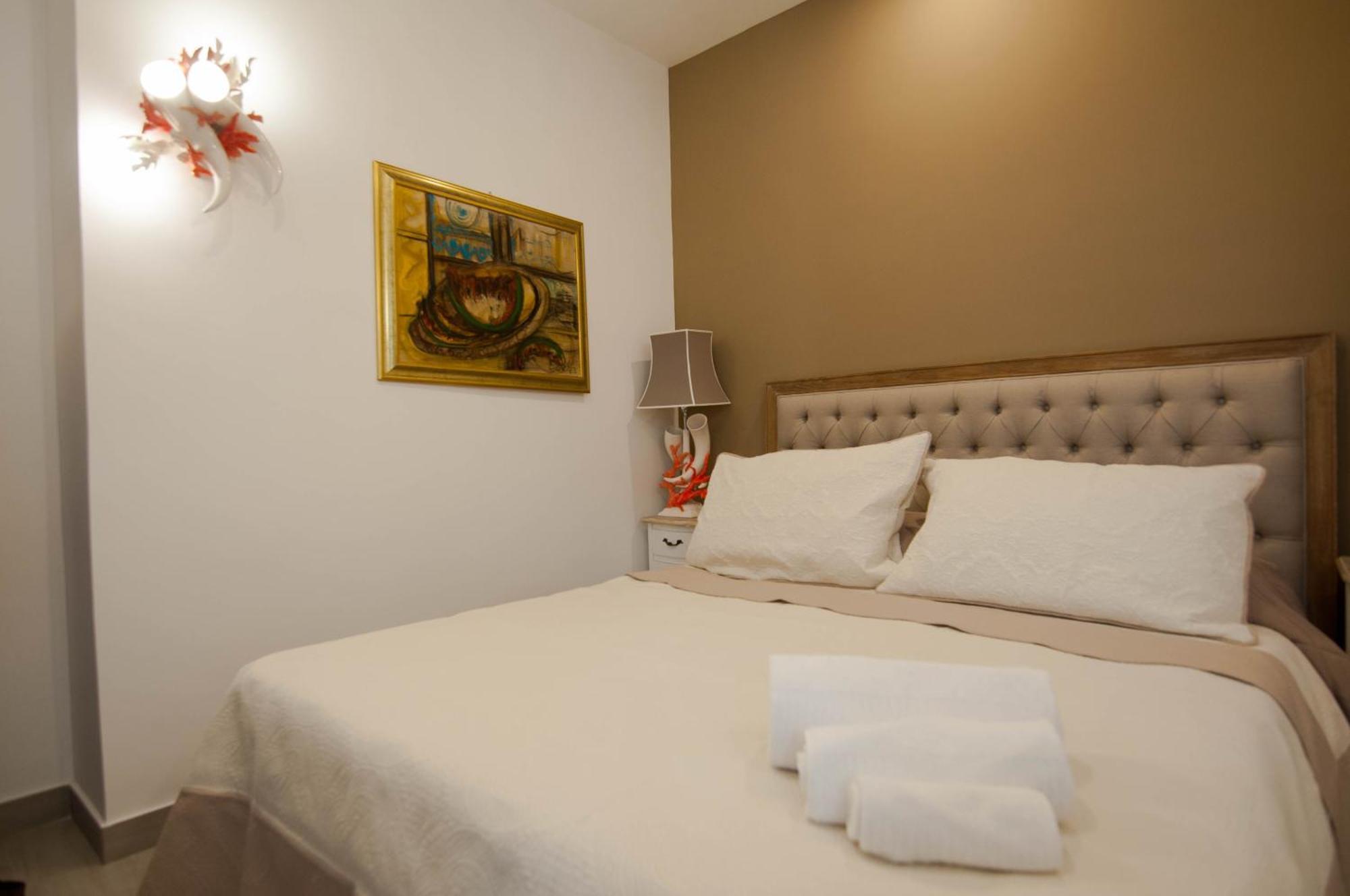 Relais Bijoux Napoli Hotel ภายนอก รูปภาพ