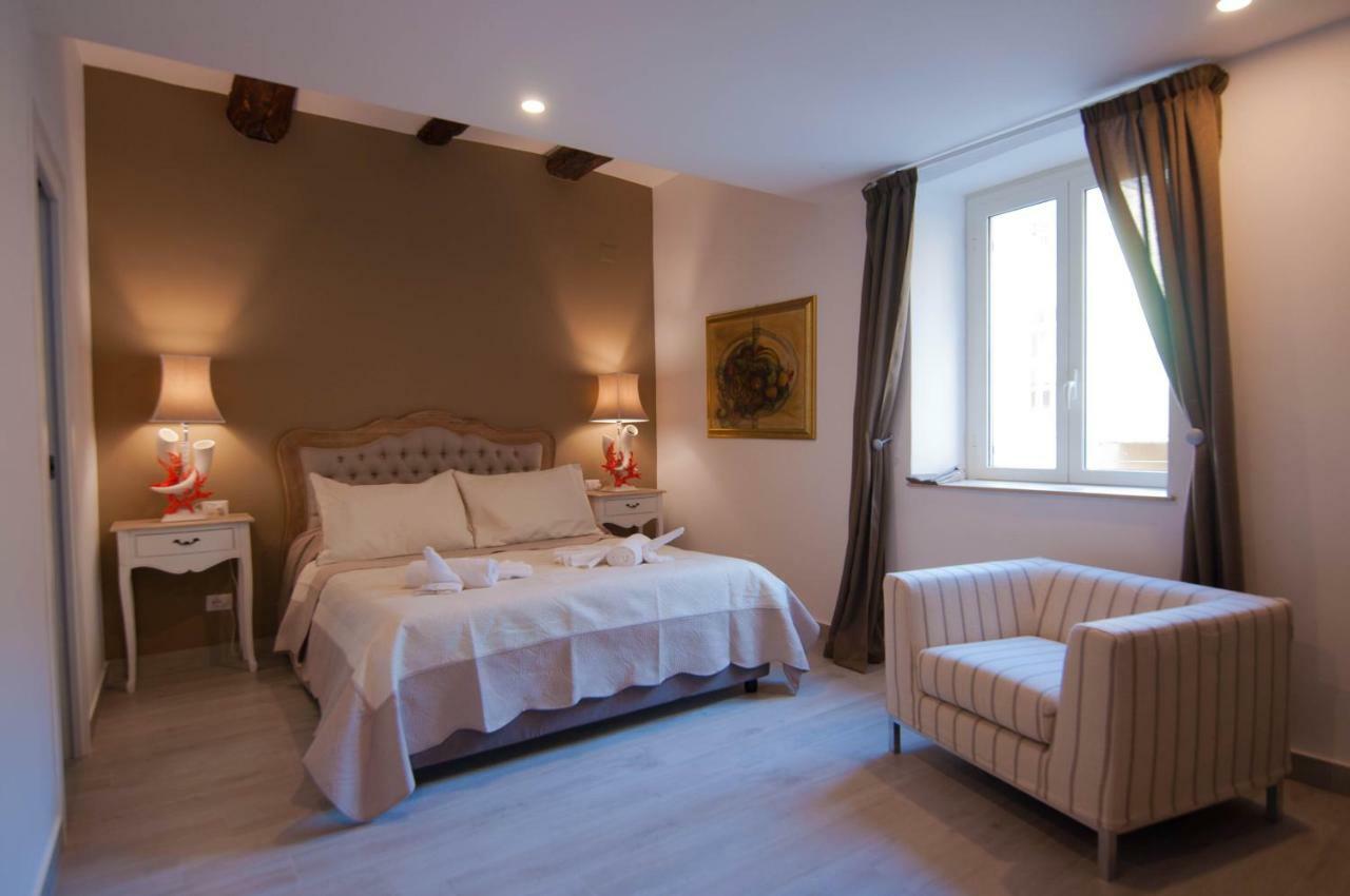 Relais Bijoux Napoli Hotel ภายนอก รูปภาพ
