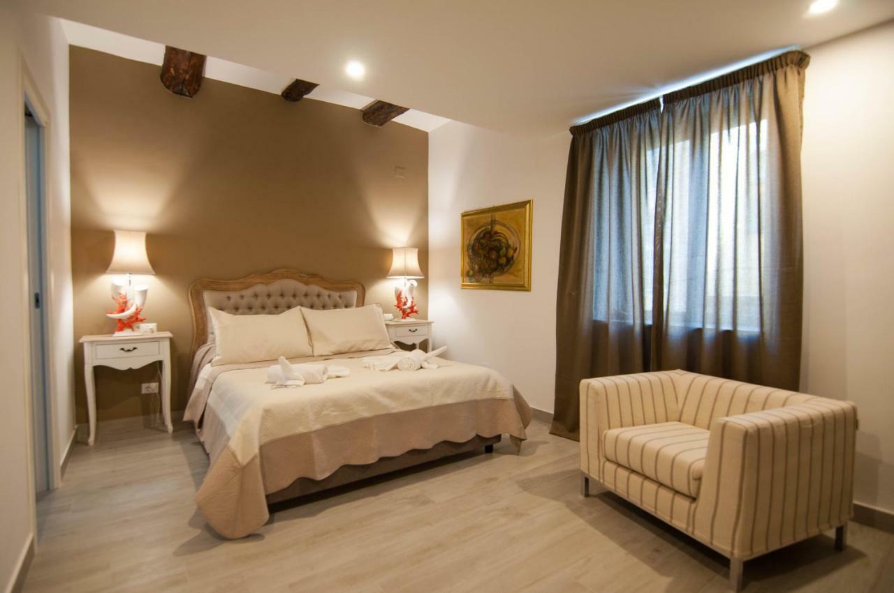 Relais Bijoux Napoli Hotel ภายนอก รูปภาพ